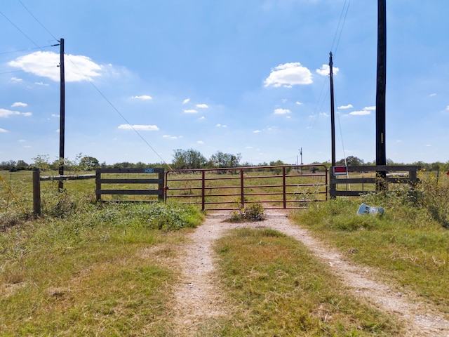 Listing photo 2 for 14080 Mannix Rd, Hempstead TX 77445