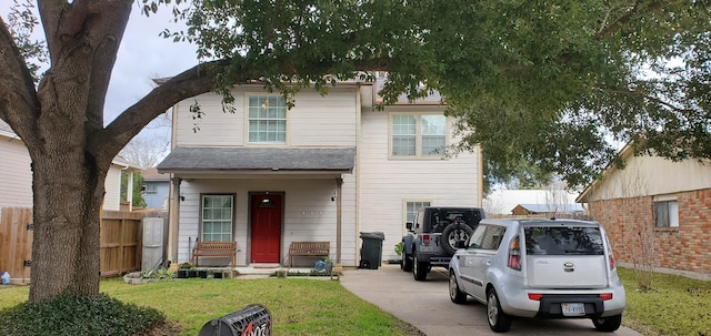 view of front of house with a front yard