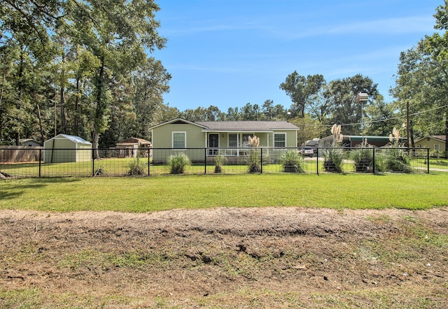 view of front of property with a front lawn