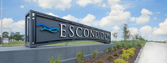 view of community / neighborhood sign