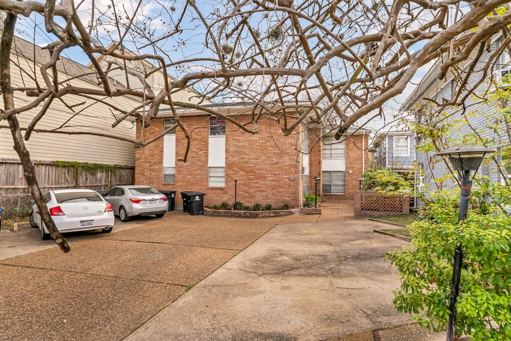 view of front of home