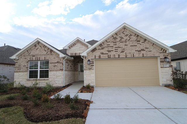 view of front facade with a garage