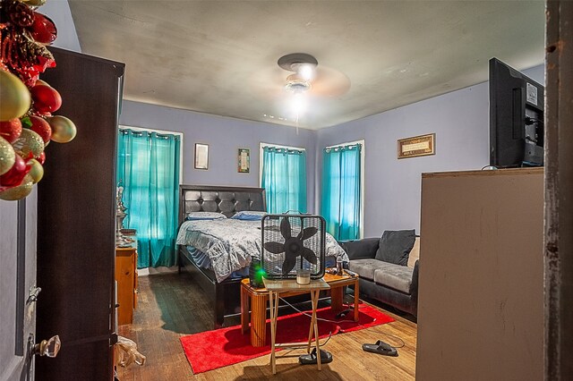 4995 Highland Ave, Beaumont, TX 77705 - bedroom featuring wood finished floors