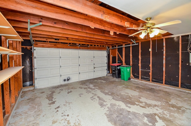 garage with ceiling fan