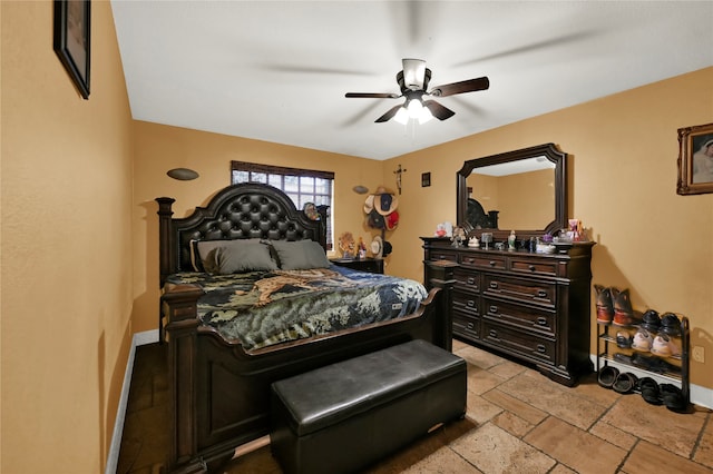 bedroom featuring ceiling fan