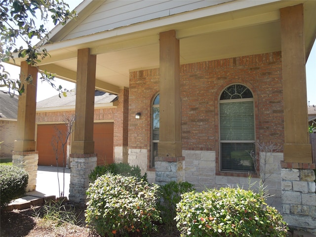 Listing photo 3 for 22522 Stillwater Canyon Ln, Porter TX 77365