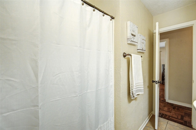 131 Laurel St, Lake Jackson, TX 77566 - full bath featuring baseboards and a shower with shower curtain