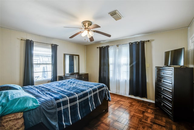 131 Laurel St, Lake Jackson, TX 77566 - bedroom with a ceiling fan and visible vents