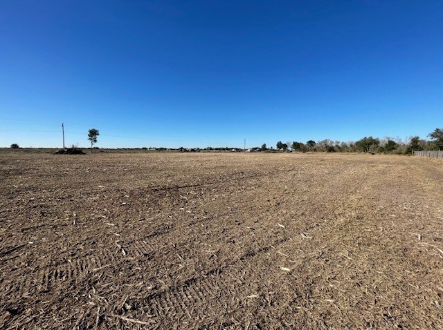 22099 Sattler Rd, Winnie, TX 77665 - photo 23