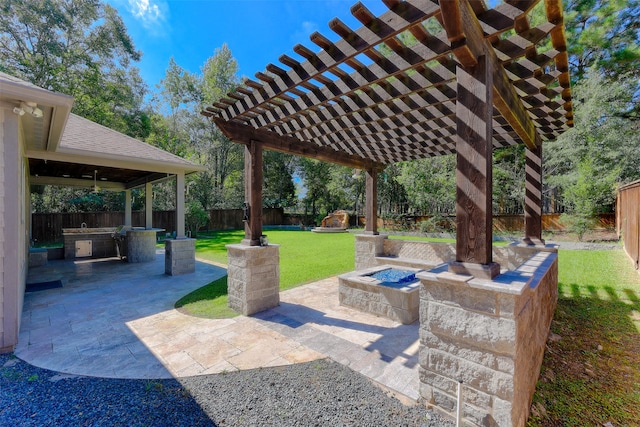 view of patio featuring a pergola