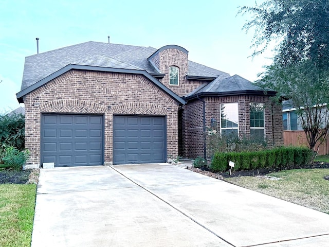 view of front facade with a garage