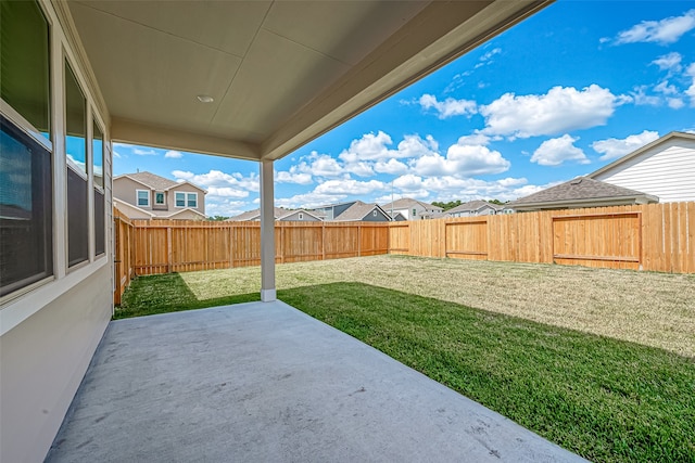 view of yard featuring a patio