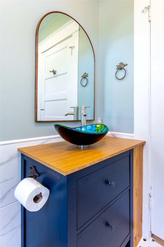 bathroom featuring vanity