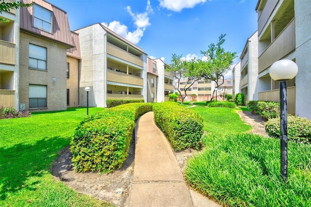 exterior space featuring a lawn