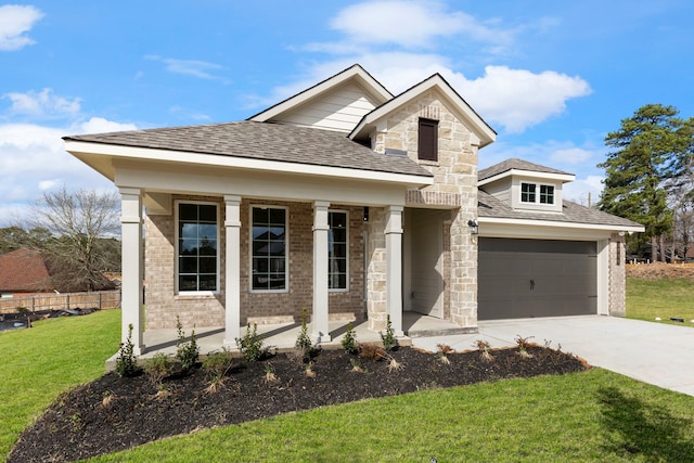 view of front of home with a front lawn