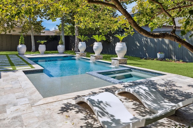 view of pool featuring an in ground hot tub, a patio area, and pool water feature