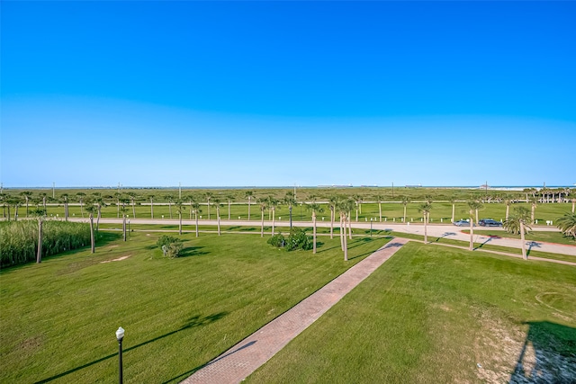 view of yard featuring a rural view