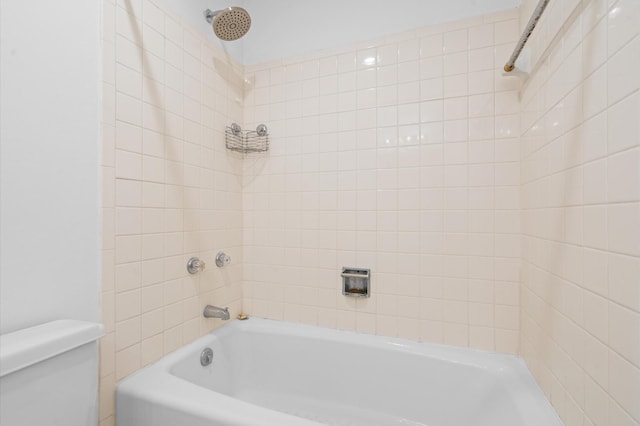 600 Wilcrest Dr Unit 8, Houston, TX 77042 - bathroom with toilet and shower / washtub combination