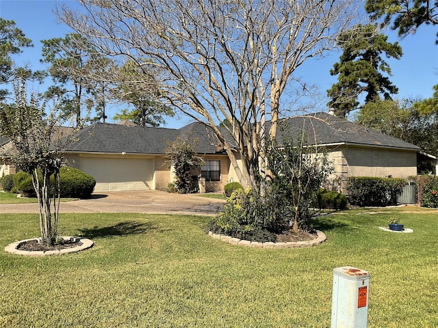 view of front facade featuring a garage, a front lawn, and central air condition unit