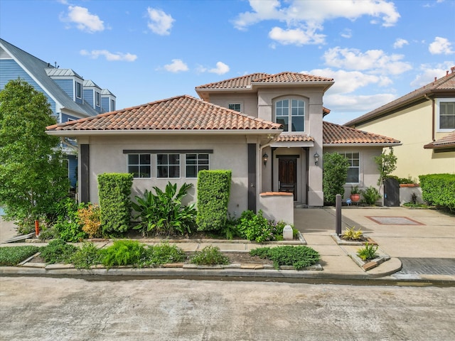 view of mediterranean / spanish-style house