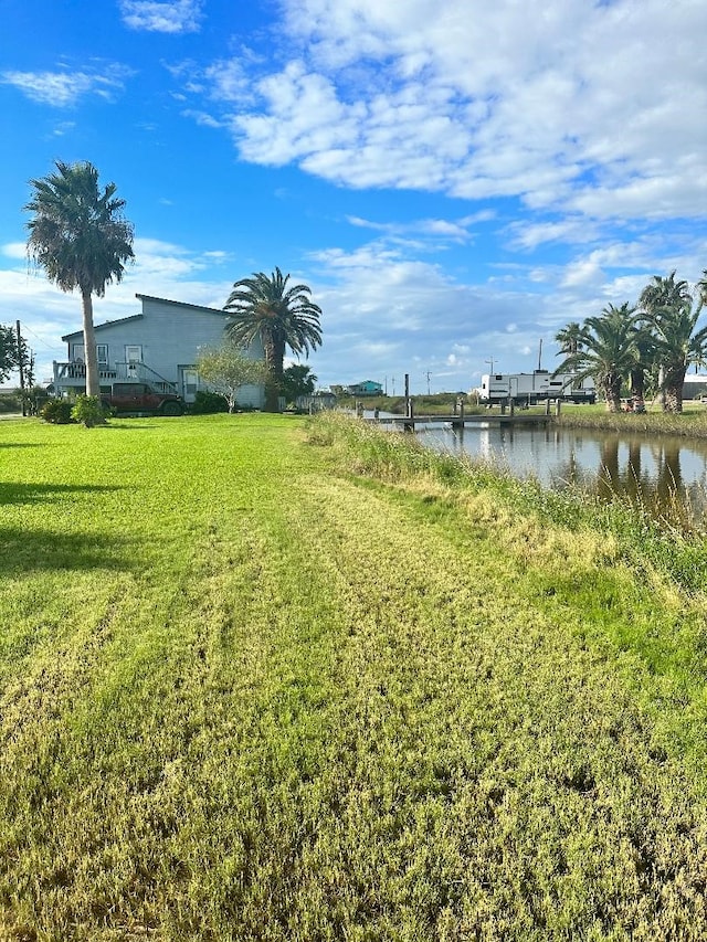 view of yard with a water view