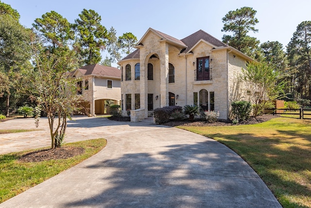 view of front of home with a front yard