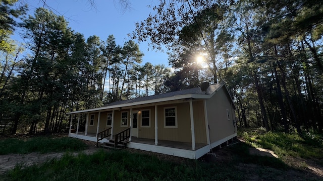 view of front facade featuring covered porch