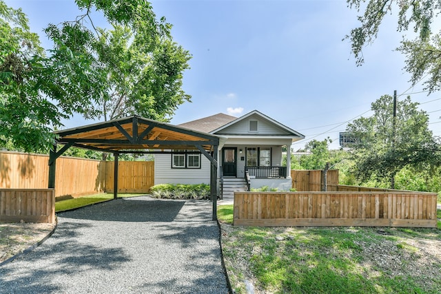 view of front of property featuring covered porch