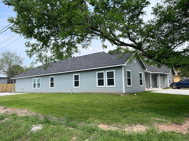 exterior space featuring a lawn