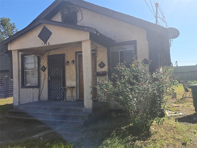 view of front of home featuring a porch