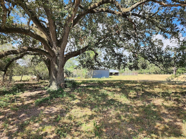 Listing photo 2 for 1070 Henneke Rd, Cat Spring TX 78933