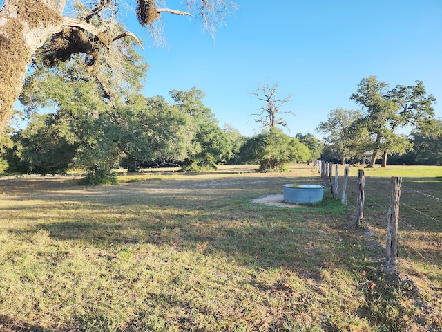 Listing photo 3 for 1070 Henneke Rd, Cat Spring TX 78933