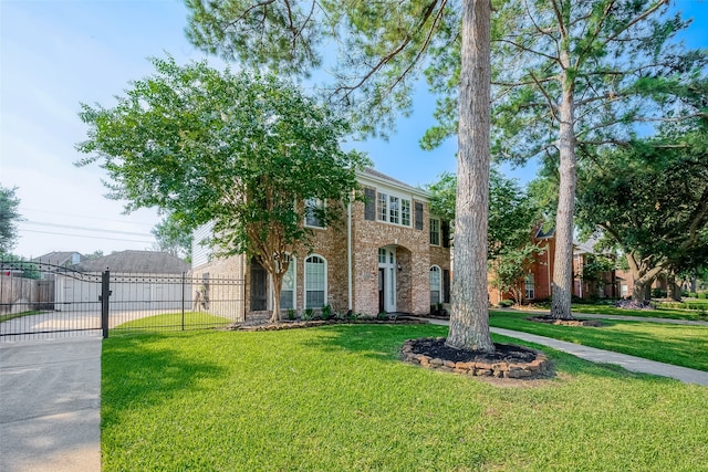 view of front of house featuring a front yard