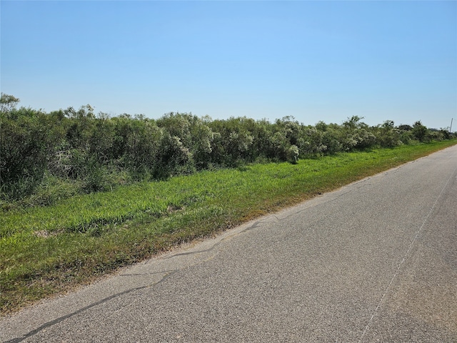 Listing photo 2 for 3030 County Road 807, Angleton TX 77515