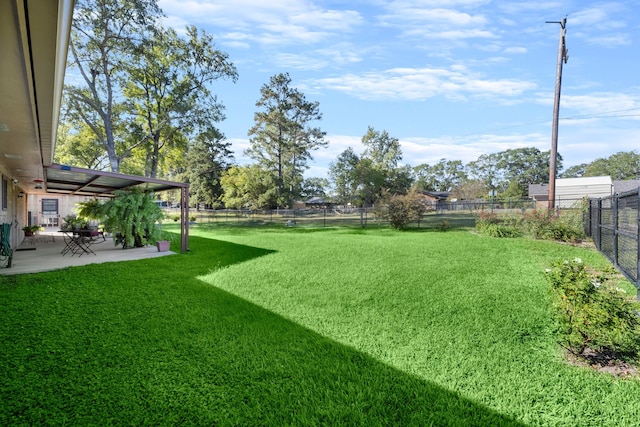 view of yard with a patio