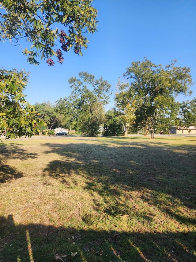 1409 N Pruett St, Baytown, TX 77520