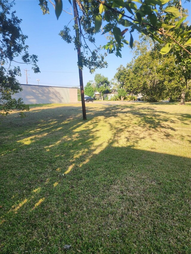 1409 N Pruett St, Baytown, TX 77520
