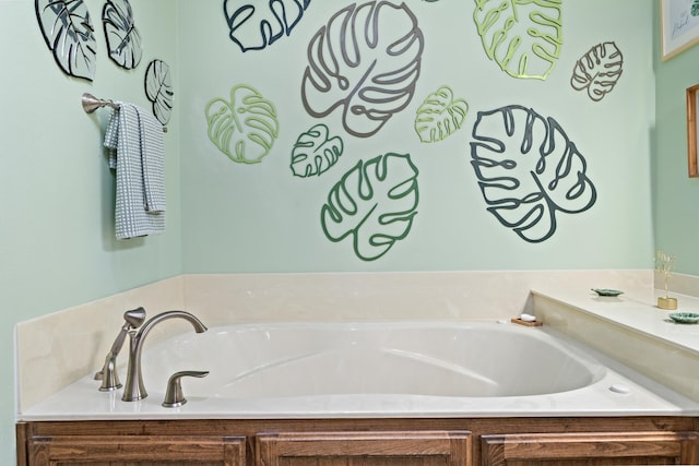 bathroom featuring a bathtub