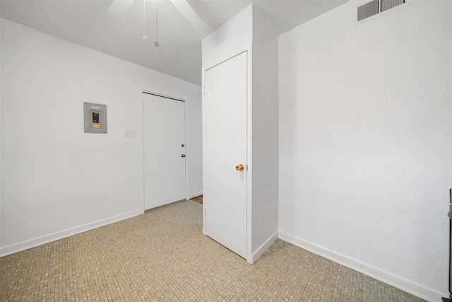 spare room featuring ceiling fan