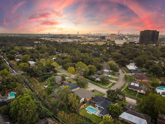 view of aerial view at dusk