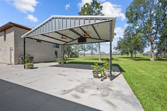 view of patio featuring ceiling fan