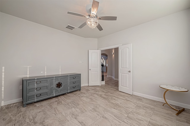 bedroom with ceiling fan