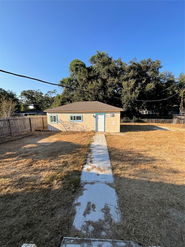 view of front of property