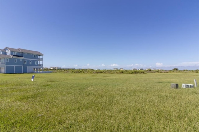 Listing photo 2 for 26011 Bay Breeze Dr, Galveston TX 77554