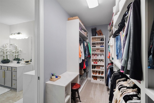 226 Hampton Glen Rd, Montgomery, TX 77356 - walk in closet featuring a sink