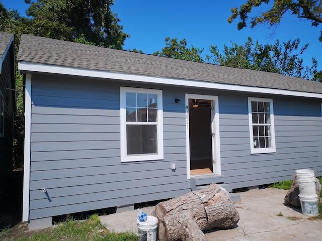view of front of house featuring a patio area