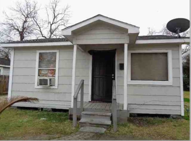 view of front of house