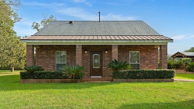 bungalow with a front lawn