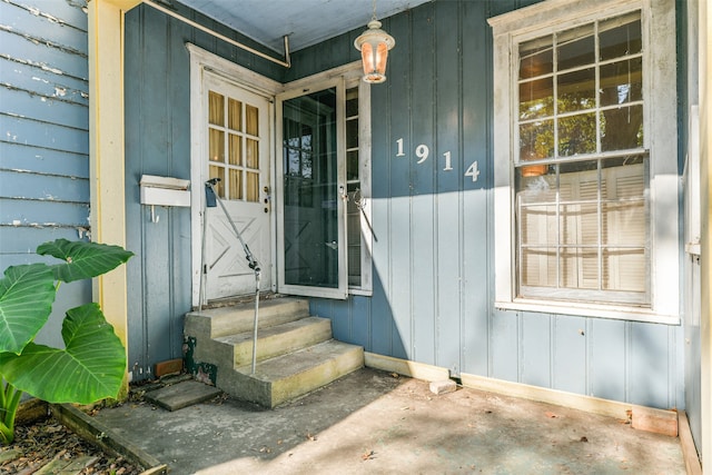 view of entrance to property