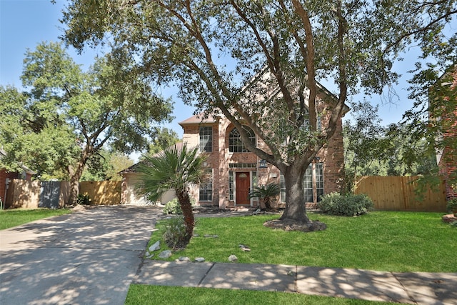 view of front facade with a front lawn